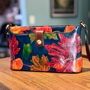 Patricia Nash Navy & Leaf Print Leather Crossbody - Like-New - So Pretty!
